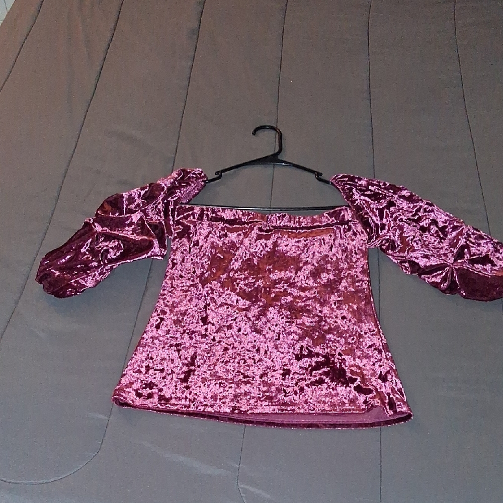 Charlotte Russe Velvet Off-Shoulder Blouse in Burgundy